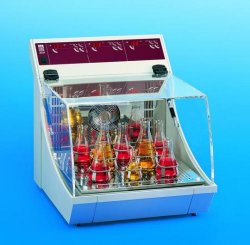Incubatori con agitazione per laboratori