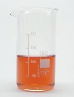 BICCHIERI CON BECCO A FORMA ALTA 150 ML